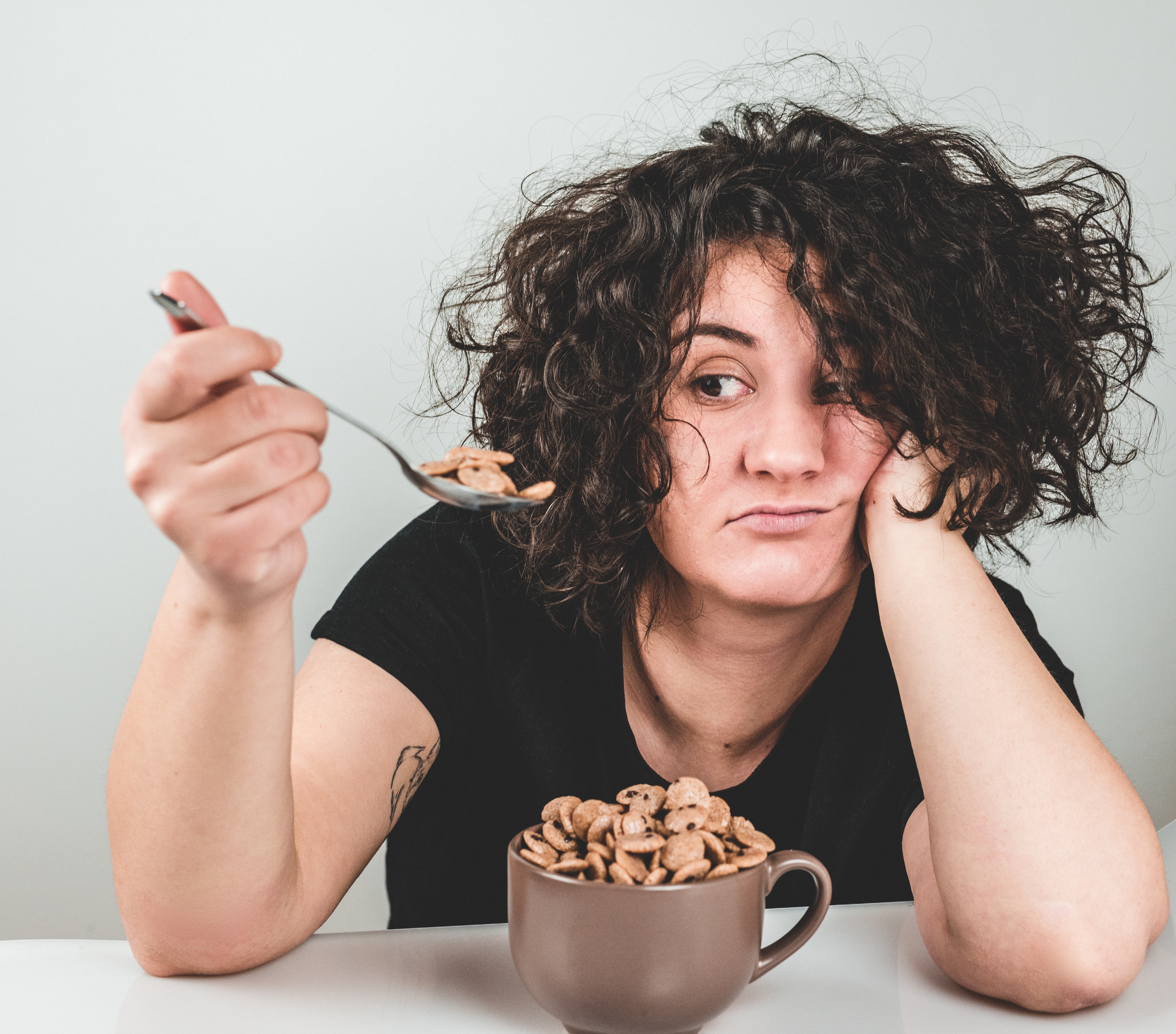 GIRL EATING FOOD WHEN BORED!